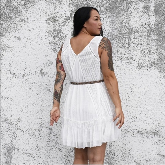 White Lace Dress - Picture 3 of 4